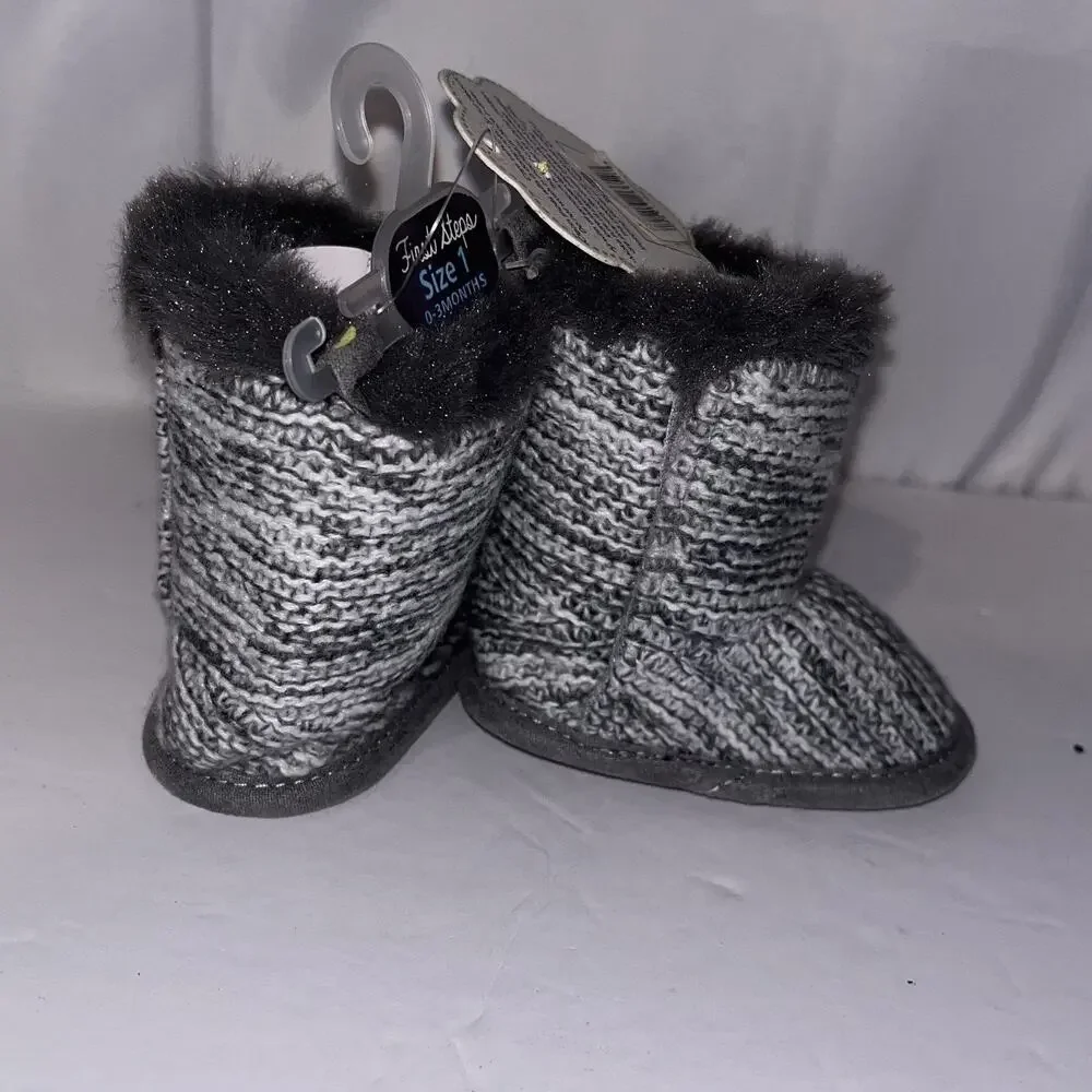 First Steps Baby Booties 0-3M Gray Knit Faux Fur Winter Pre-Walker NWT